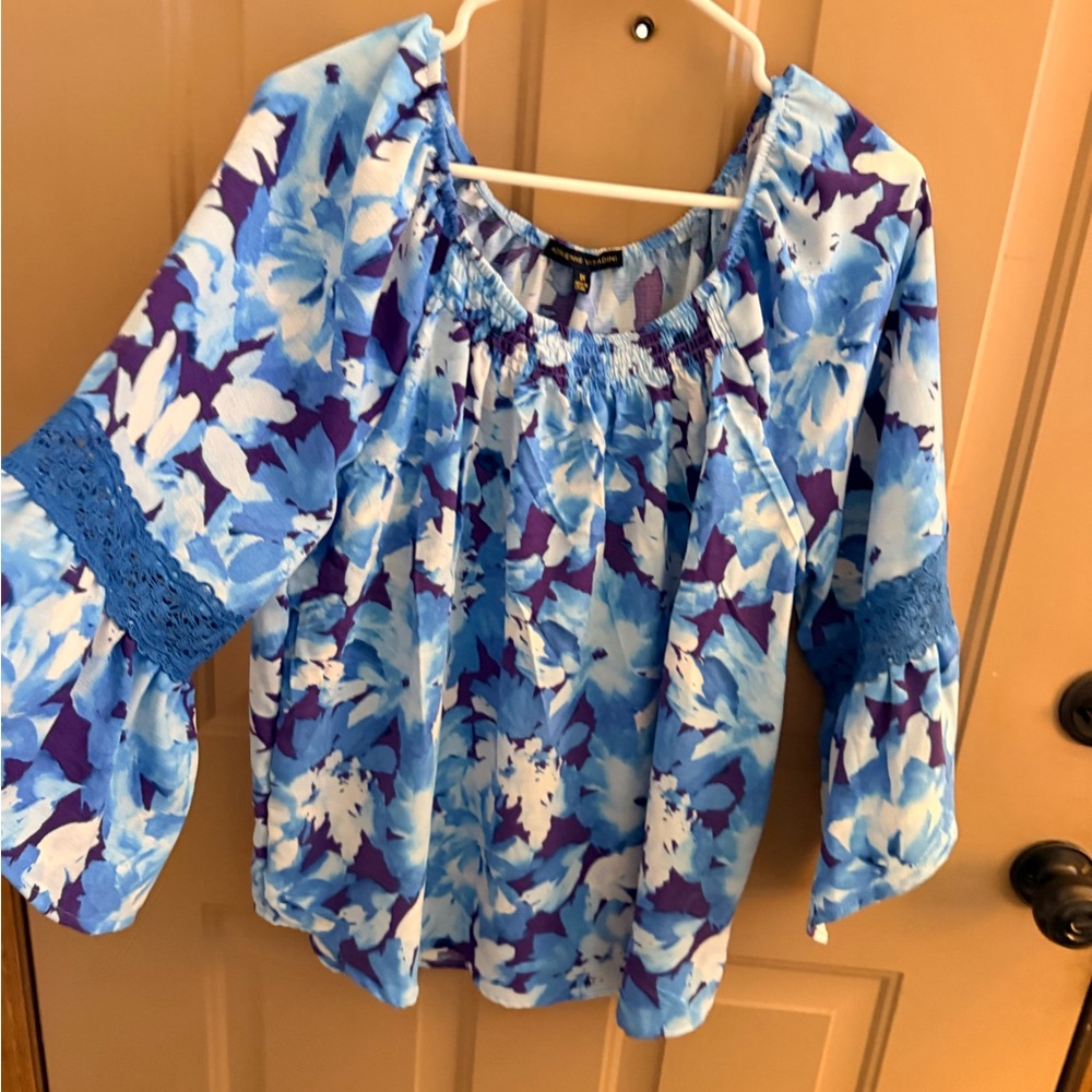 Adrienne Vittadini Blue & Purple Floral Off-Shoulder Blouse